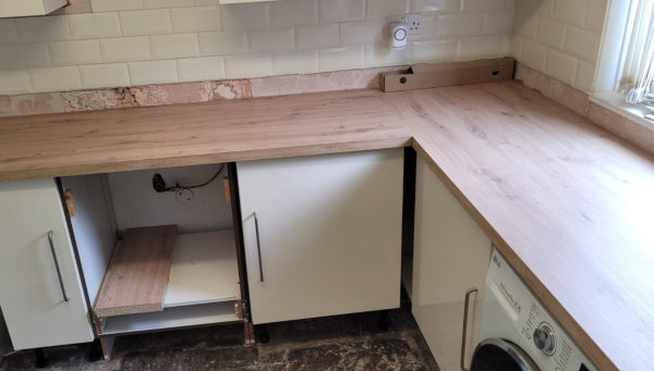 kitchen fitting service