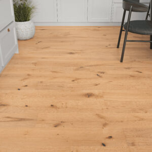 190 x 1900 x 14/3mm Smooth UV Lacquered European Oak